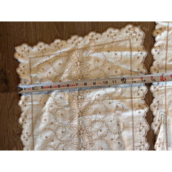 Embroidered dresser/night stand 4 pc set Beige Floral Pattern - Picture 7 of 9